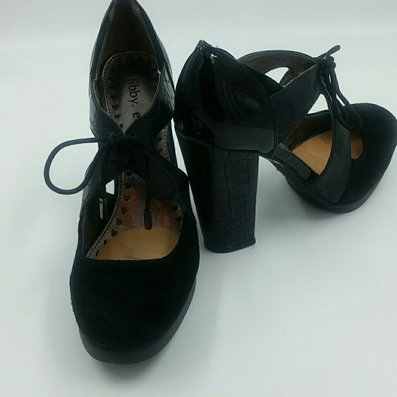 LIBBY EDELMAN l Suede Leather Embossed Pump - Picture 3 of 6